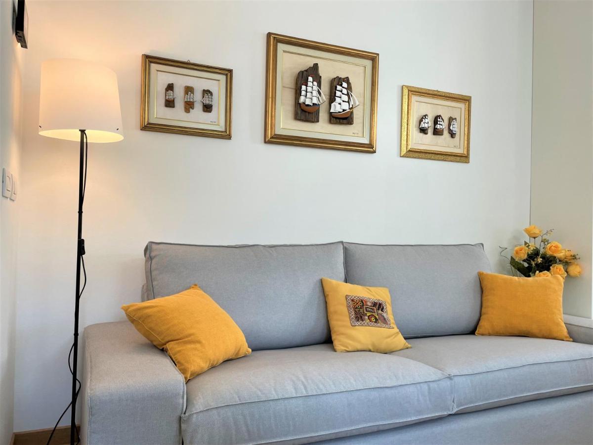 Giorni Felici Tutto Nuovo, Giardino, Parcheggio Lägenhet Verbania Exteriör bild